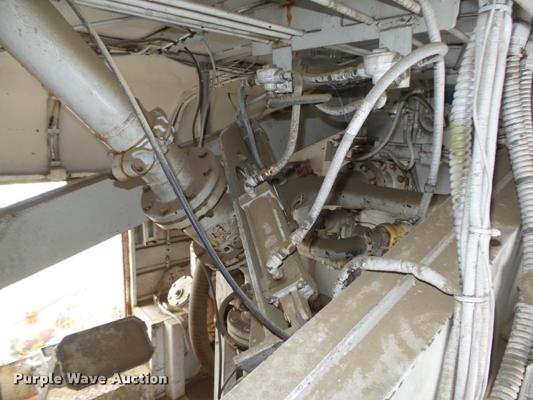 image for item L4209 1971 Caterpillar 627 Klein water wagon