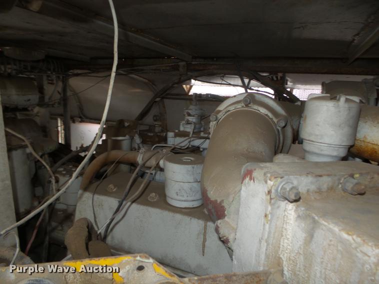 image for item L4209 1971 Caterpillar 627 Klein water wagon