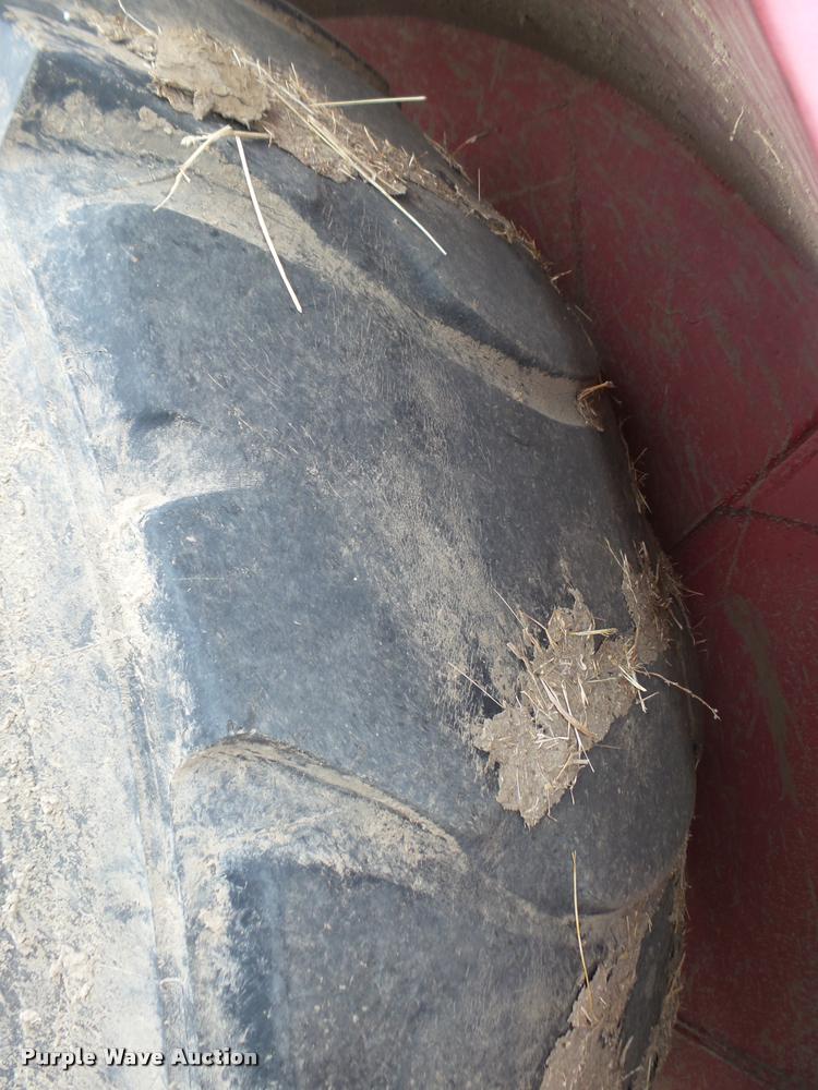 image for item L4209 1971 Caterpillar 627 Klein water wagon