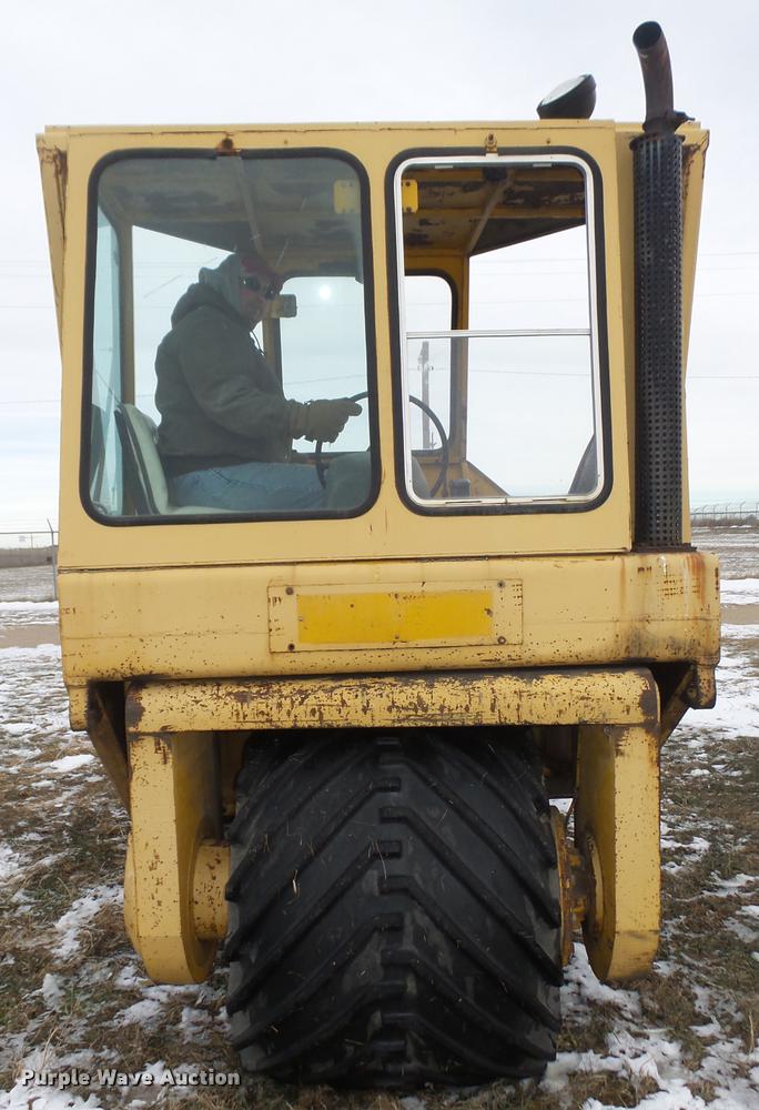 image for item L4210 2001 Hyster 612 single drum roller