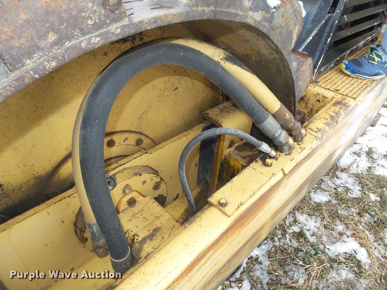 image for item L4210 2001 Hyster 612 single drum roller