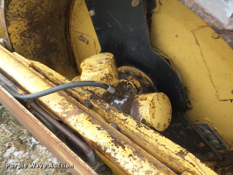 image for item L4210 2001 Hyster 612 single drum roller