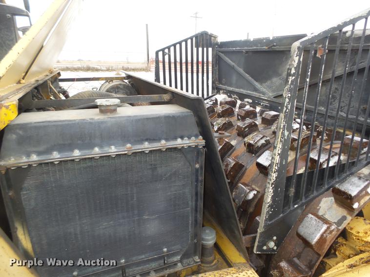 image for item L4210 2001 Hyster 612 single drum roller