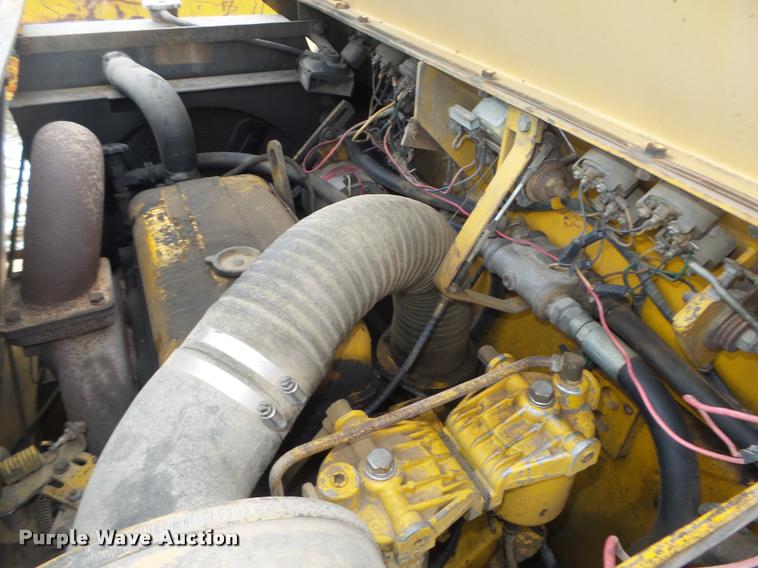 image for item L4210 2001 Hyster 612 single drum roller