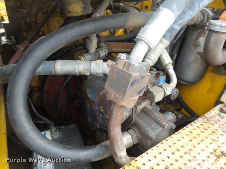 image for item L4210 2001 Hyster 612 single drum roller