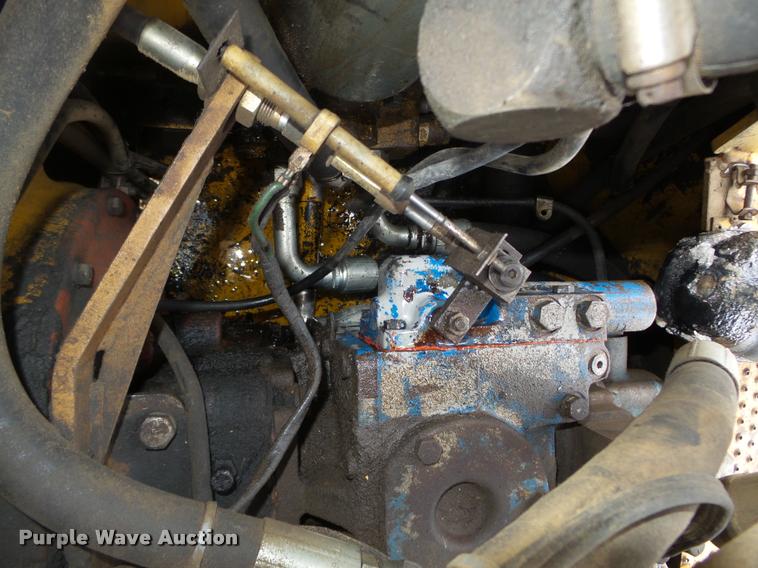 image for item L4210 2001 Hyster 612 single drum roller