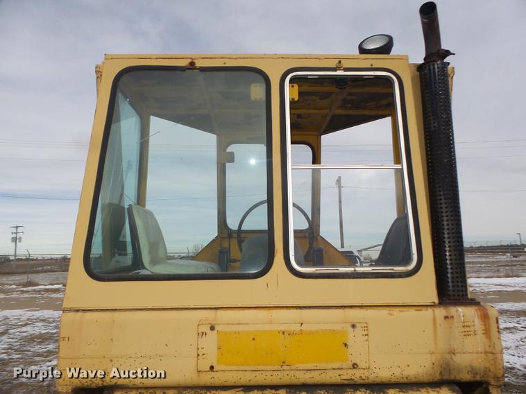 image for item L4210 2001 Hyster 612 single drum roller