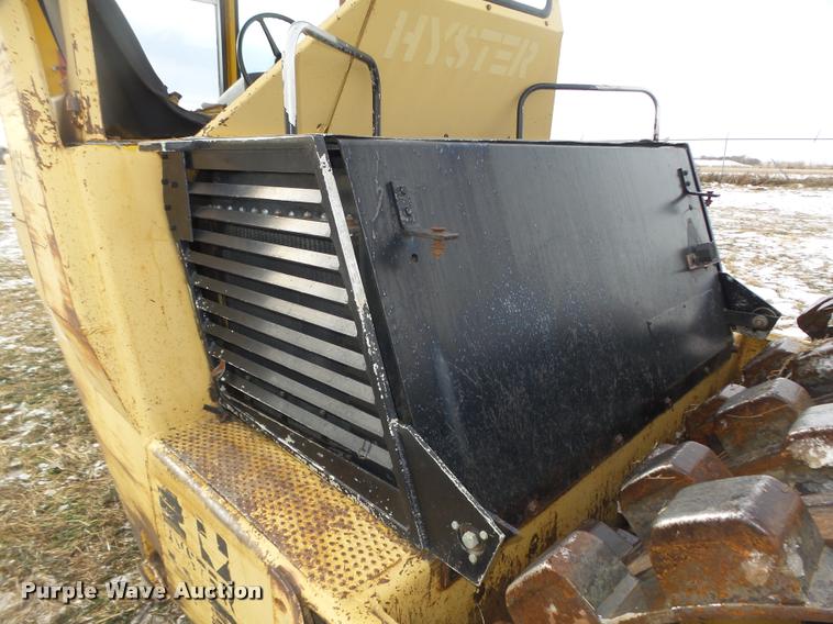 image for item L4210 2001 Hyster 612 single drum roller