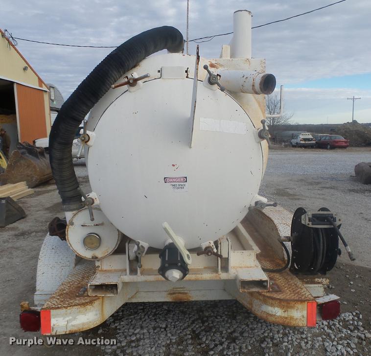 image for item L4225 2000 Vactor PV500DHO vacuum system