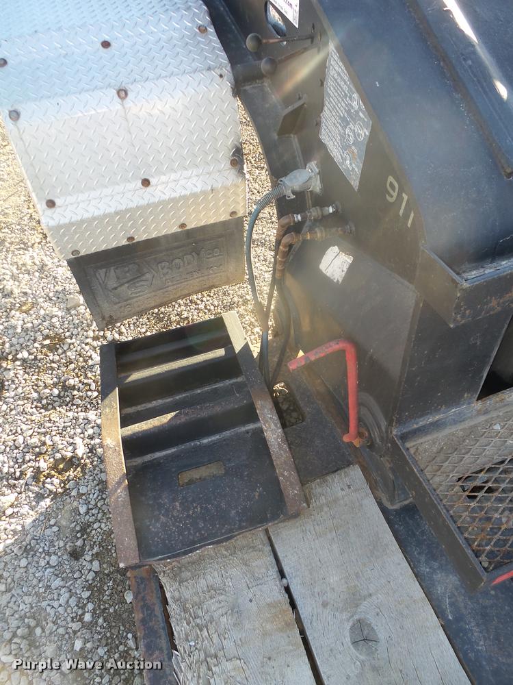 image for item L4226 1993 Landoll Easy-Hooker lowboy equipment trailer