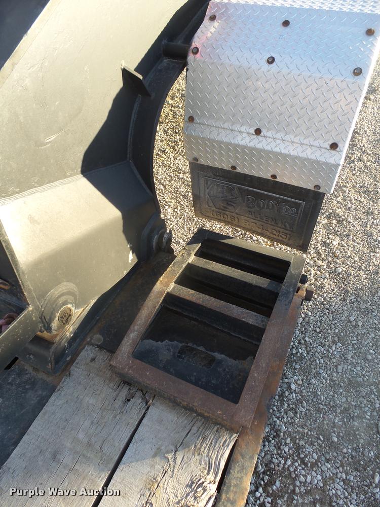 image for item L4226 1993 Landoll Easy-Hooker lowboy equipment trailer