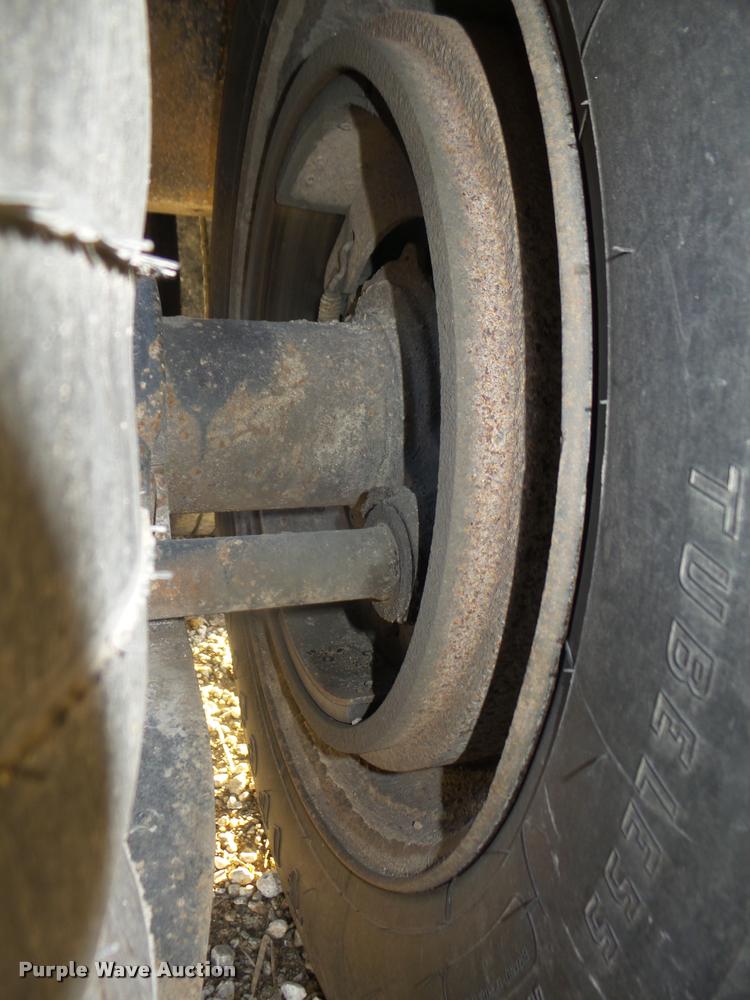 image for item L4226 1993 Landoll Easy-Hooker lowboy equipment trailer