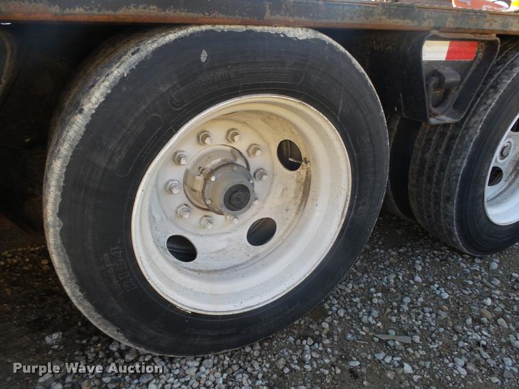 image for item L4226 1993 Landoll Easy-Hooker lowboy equipment trailer