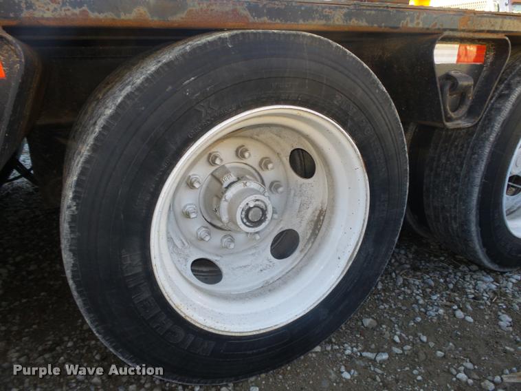 image for item L4226 1993 Landoll Easy-Hooker lowboy equipment trailer