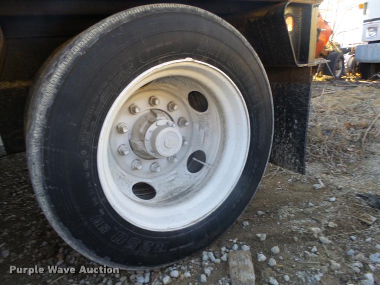 image for item L4226 1993 Landoll Easy-Hooker lowboy equipment trailer