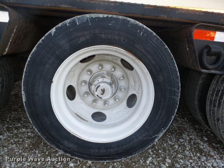 image for item L4226 1993 Landoll Easy-Hooker lowboy equipment trailer