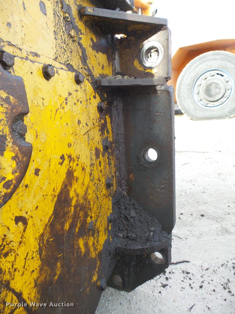 image for item L4232 Caterpillar winch