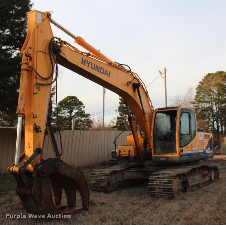 image for item L4943 2011 Hyundai Robex 210LC-9 excavator