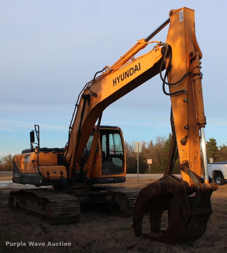 image for item L4943 2011 Hyundai Robex 210LC-9 excavator