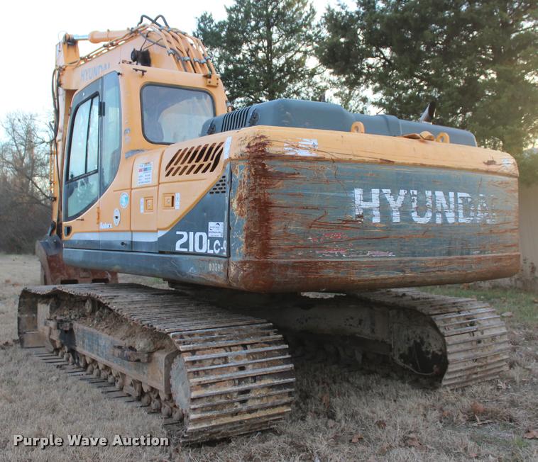 image for item L4943 2011 Hyundai Robex 210LC-9 excavator