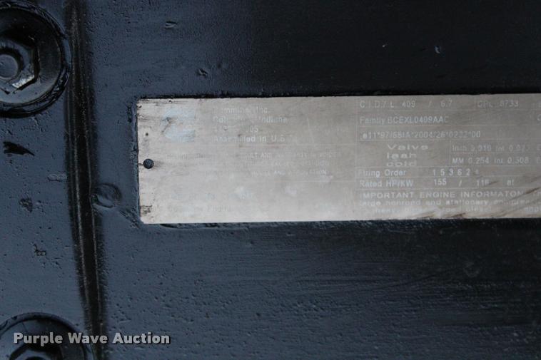 image for item L4943 2011 Hyundai Robex 210LC-9 excavator