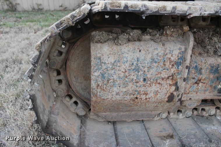 image for item L4943 2011 Hyundai Robex 210LC-9 excavator