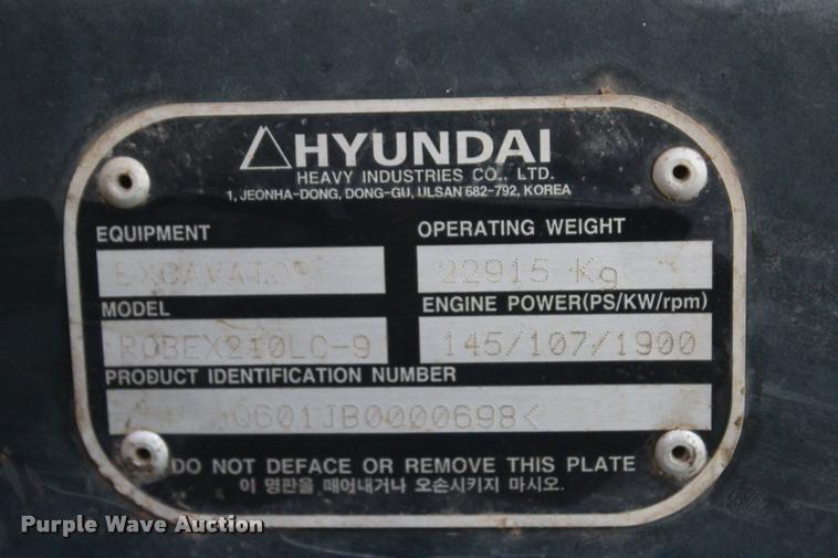 image for item L4943 2011 Hyundai Robex 210LC-9 excavator