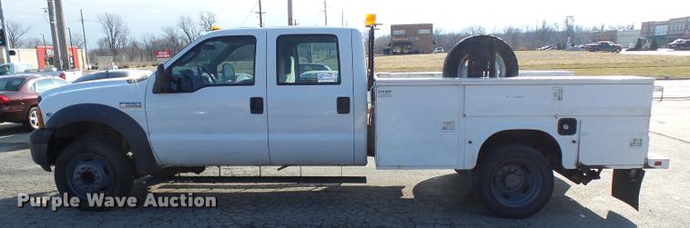 image for item L7193 2006 Ford F550 XL Crew Cab service truck