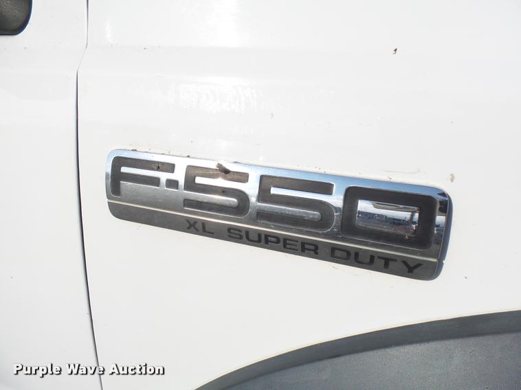 image for item L7193 2006 Ford F550 XL Crew Cab service truck