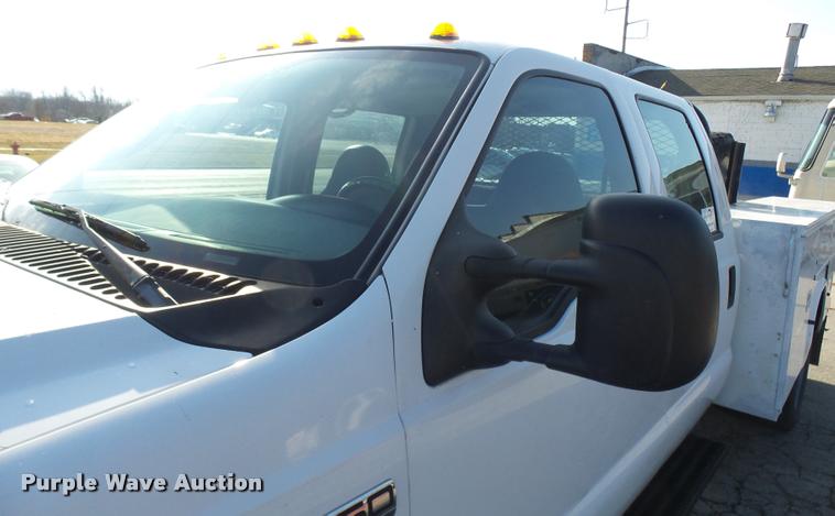 image for item L7193 2006 Ford F550 XL Crew Cab service truck
