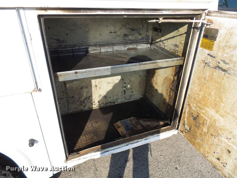 image for item L7193 2006 Ford F550 XL Crew Cab service truck