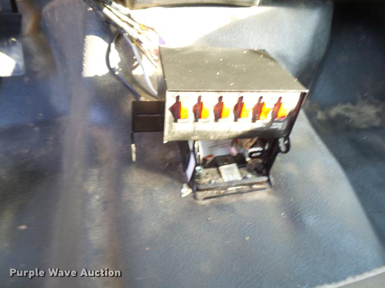 image for item L7193 2006 Ford F550 XL Crew Cab service truck