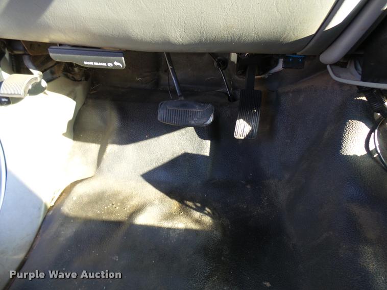 image for item L7193 2006 Ford F550 XL Crew Cab service truck