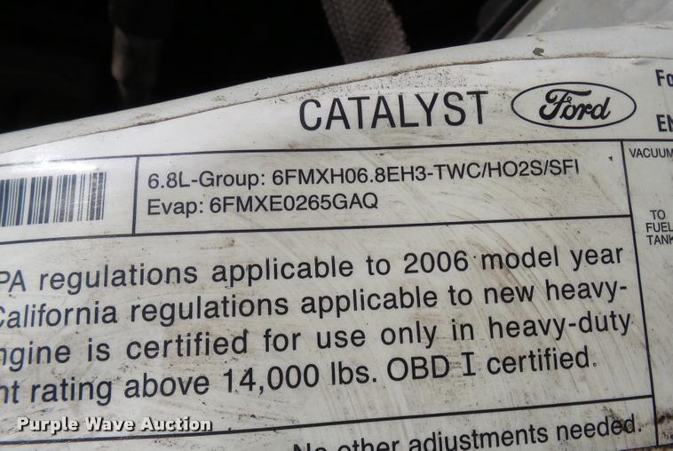 image for item L7193 2006 Ford F550 XL Crew Cab service truck