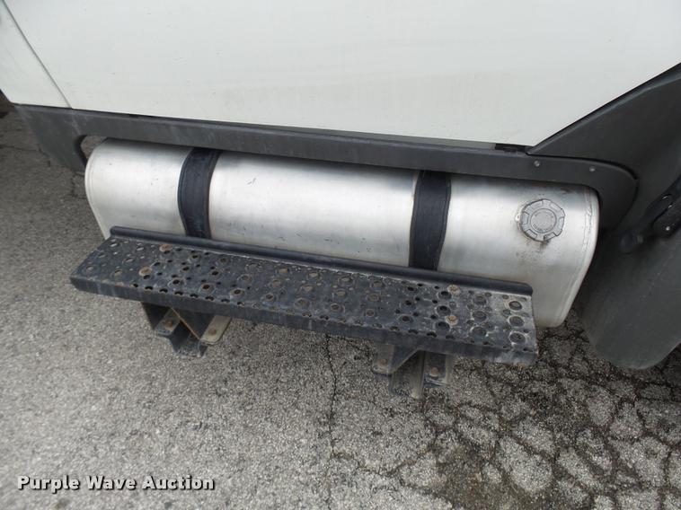 image for item L7202 2012 International TerraStar flatbed truck