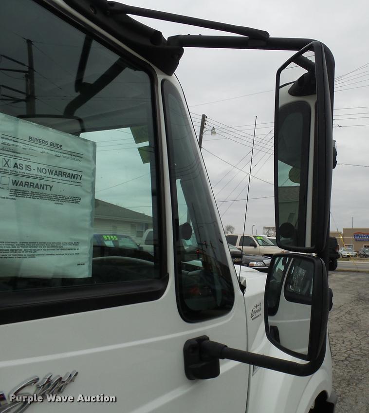 image for item L7202 2012 International TerraStar flatbed truck