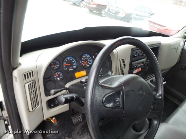 image for item L7202 2012 International TerraStar flatbed truck