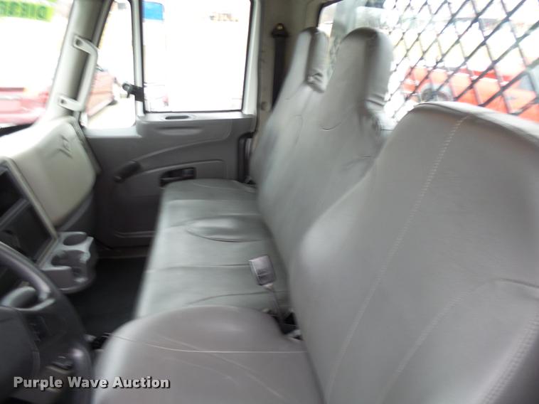 image for item L7202 2012 International TerraStar flatbed truck