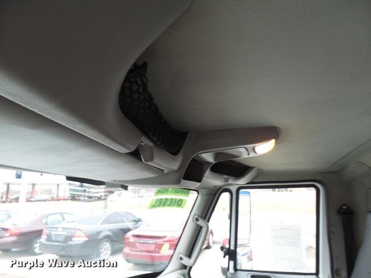 image for item L7202 2012 International TerraStar flatbed truck