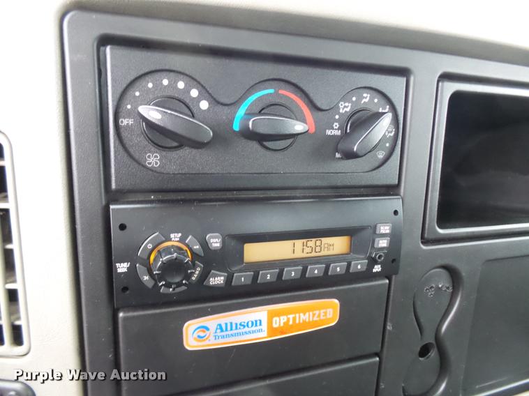 image for item L7202 2012 International TerraStar flatbed truck