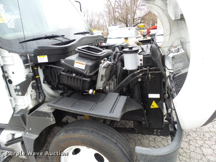 image for item L7202 2012 International TerraStar flatbed truck