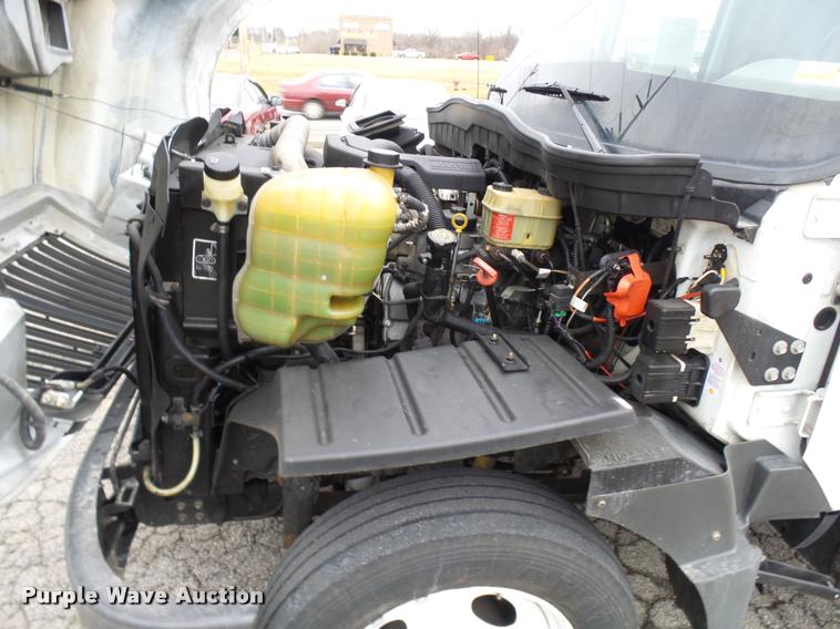 image for item L7202 2012 International TerraStar flatbed truck