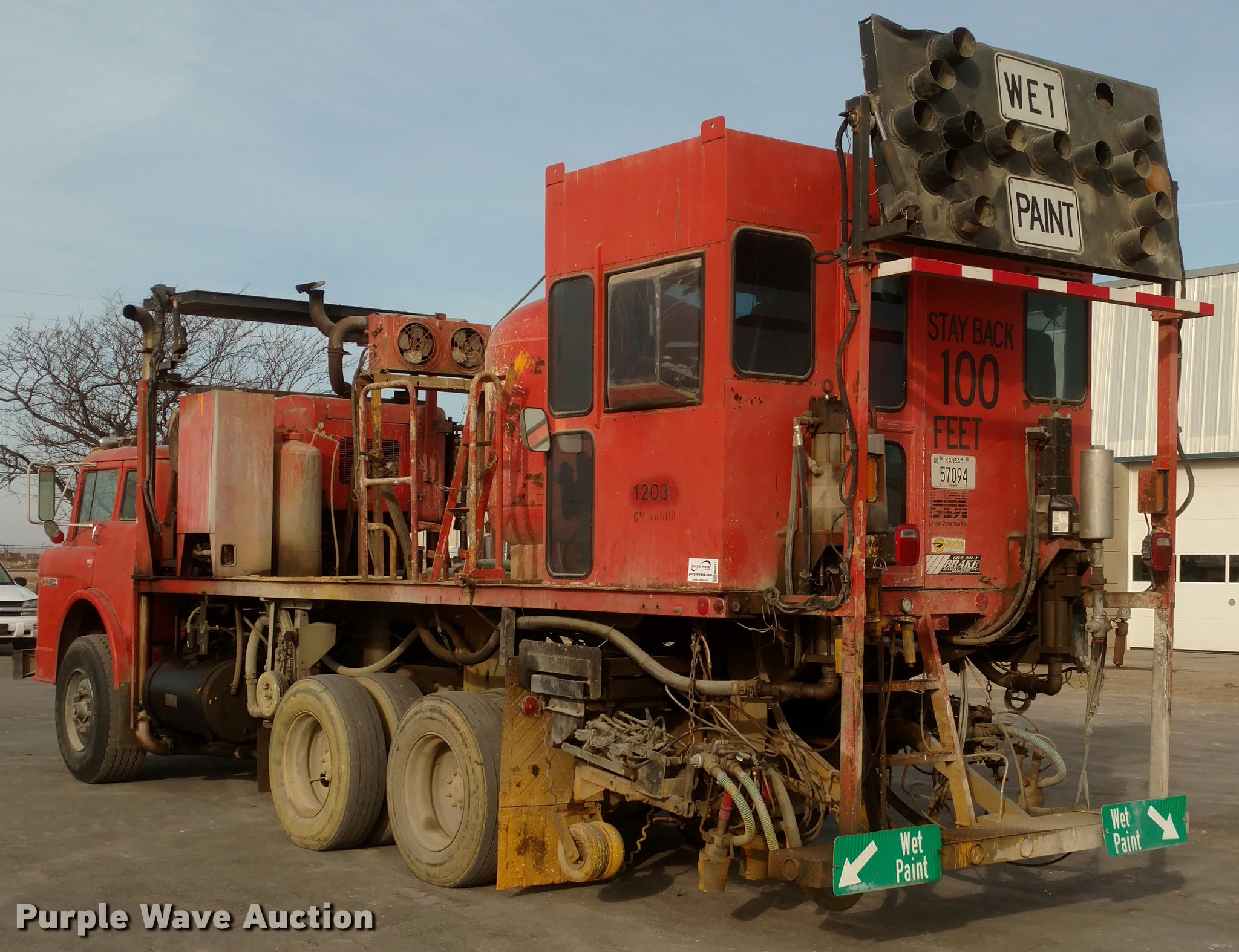1989 Ford CT8000 paint striping truck in El Dorado, KS Item DB0817