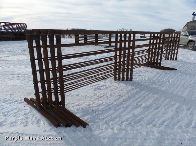 image for item AL9049 (5) cattle panels