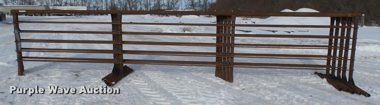 image for item AL9049 (5) cattle panels