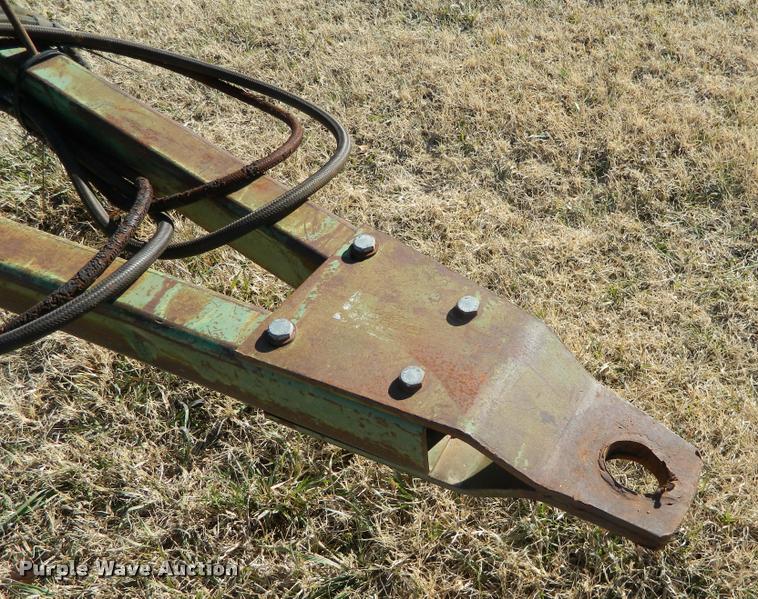 image for item BK9306 John Deere 335 disk