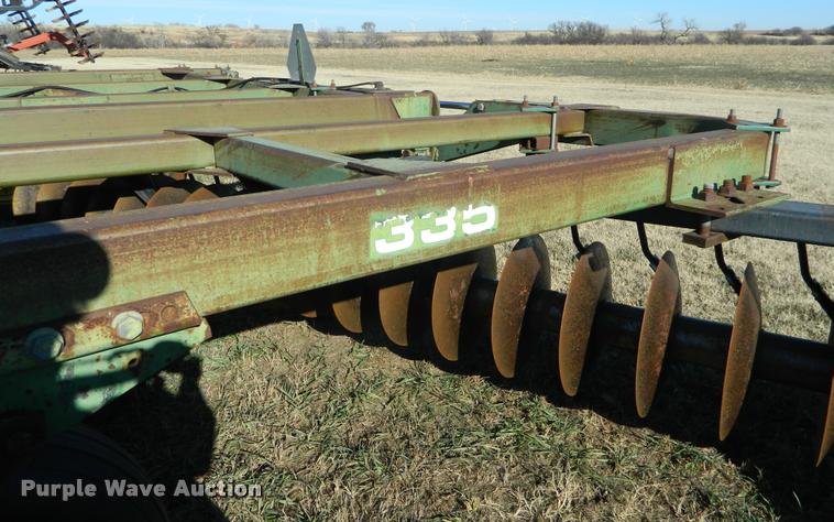 image for item BK9306 John Deere 335 disk