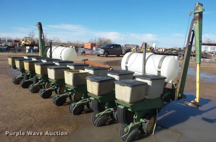 image for item BU9280 John Deere 7000 planter
