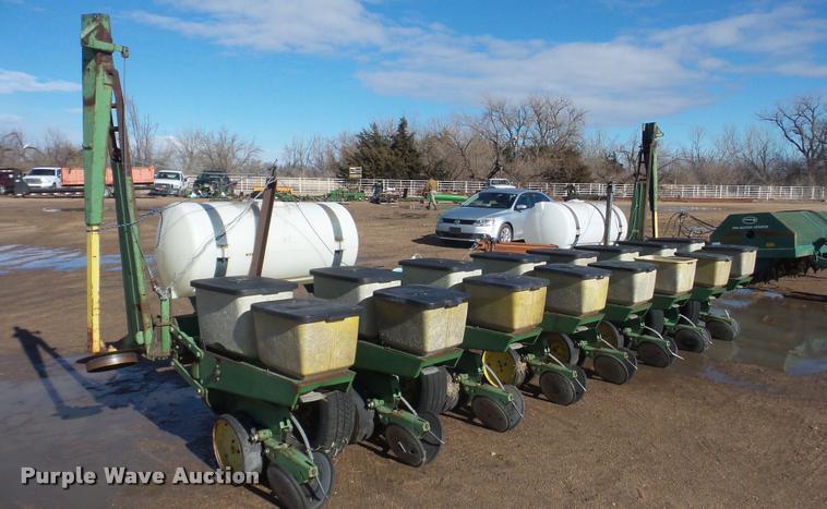 image for item BU9280 John Deere 7000 planter