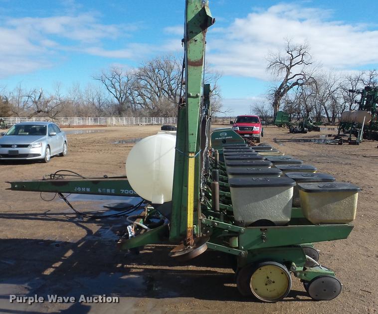 image for item BU9280 John Deere 7000 planter